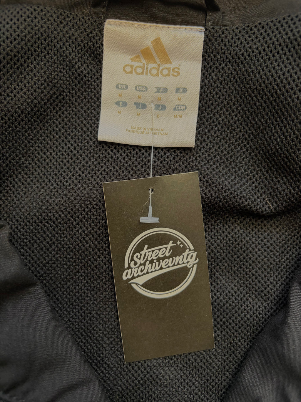 Adidas Windbreaker Vintage Black/Blue Size M